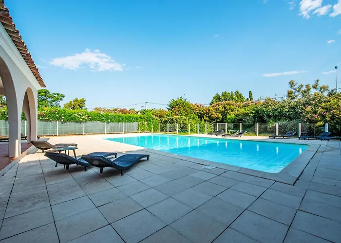 Le Jardin D'artemis-1 By Interhome *