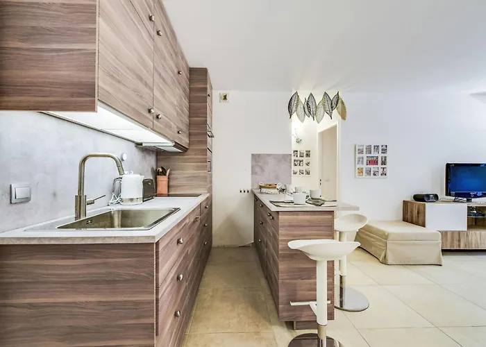 Appartement Le Jardin D'artemis-1 By Interhome *